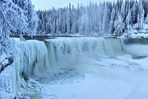 Magical Frost at  Lady Evelyn Falls